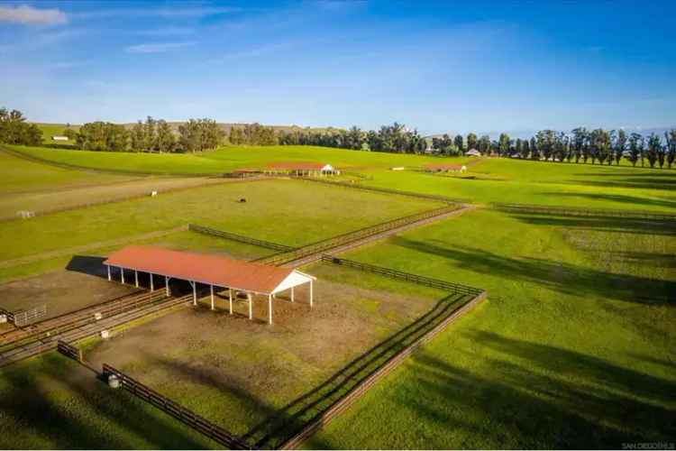 House For Sale in Petaluma, California