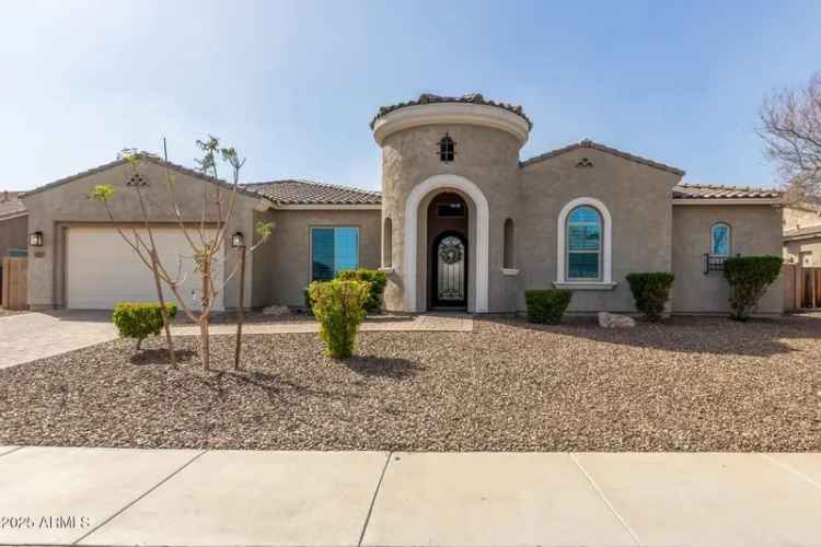 House For Sale in 4884, South Hemet Street, Gilbert, Arizona