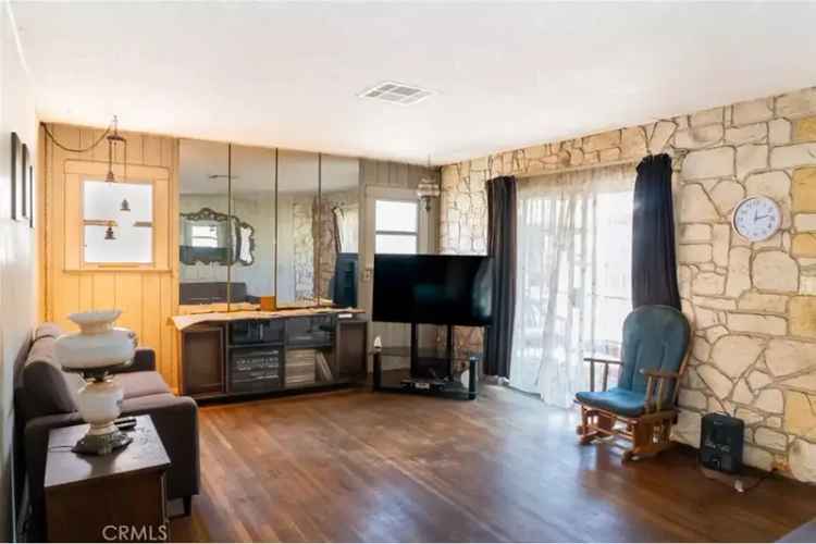 House For Sale in 1631, South Norton Avenue, Los Angeles, California