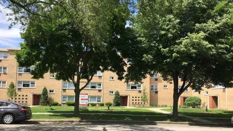 Rent Apartments in Skokie IL with Great Amenities and Nearby Attractions