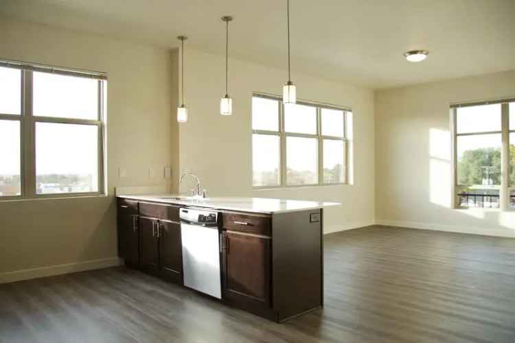 Rent Contemporary Apartment in Sought After Salt Lake City Community