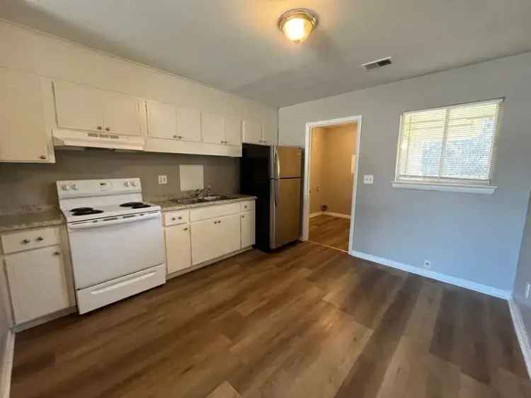 Rent 2 Bedroom Duplex in Chattanooga with Modern Amenities