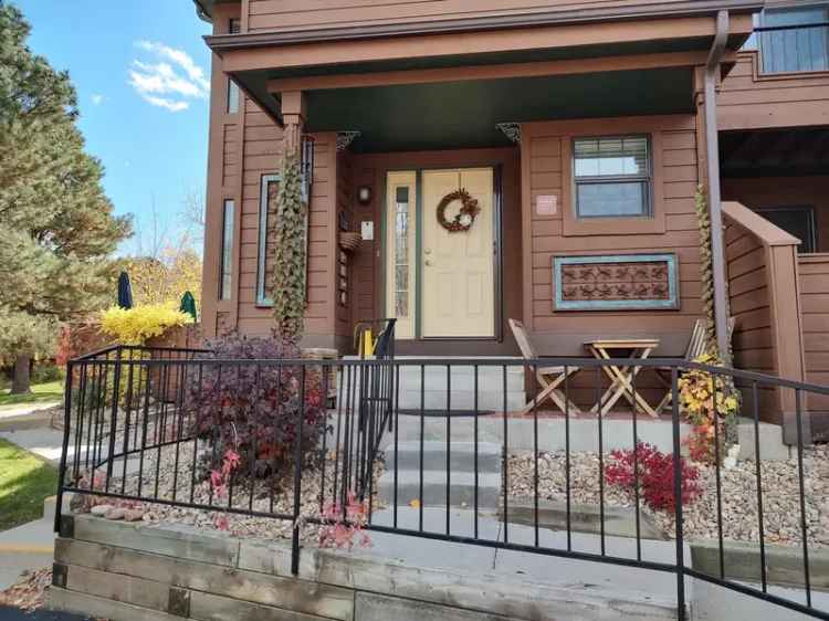 Rent Cozy Townhouse near Old Towne Arvada and Downtown Westminster