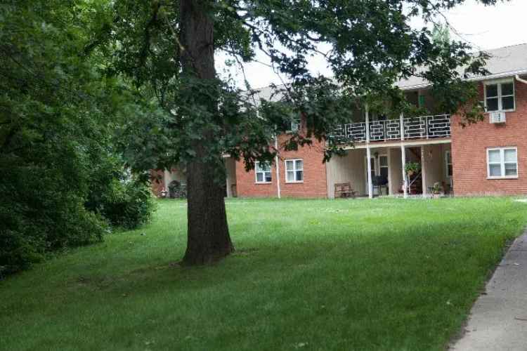 Rent Apartments in Amherst School District with Free Wifi