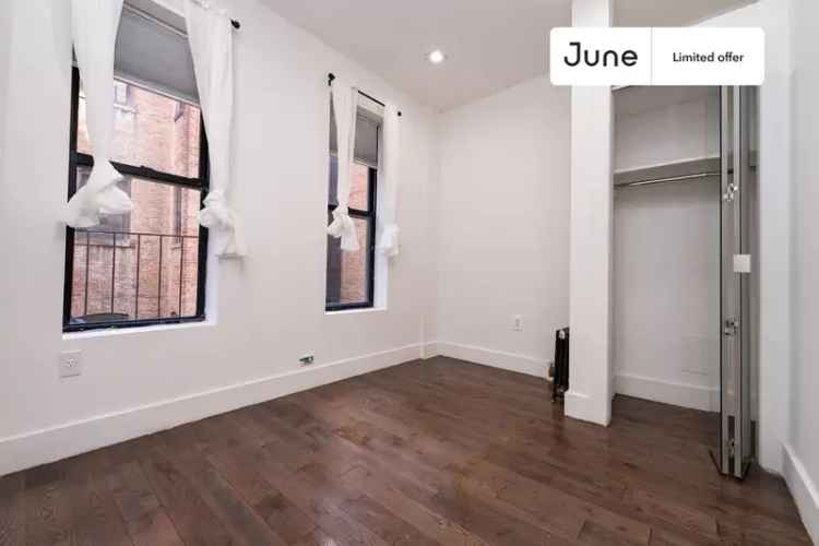 Rent Queen Bedroom in West Harlem with Great Amenities