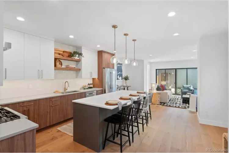 Buy Duplex in Berkeley with Modern Features Near Tennyson Street