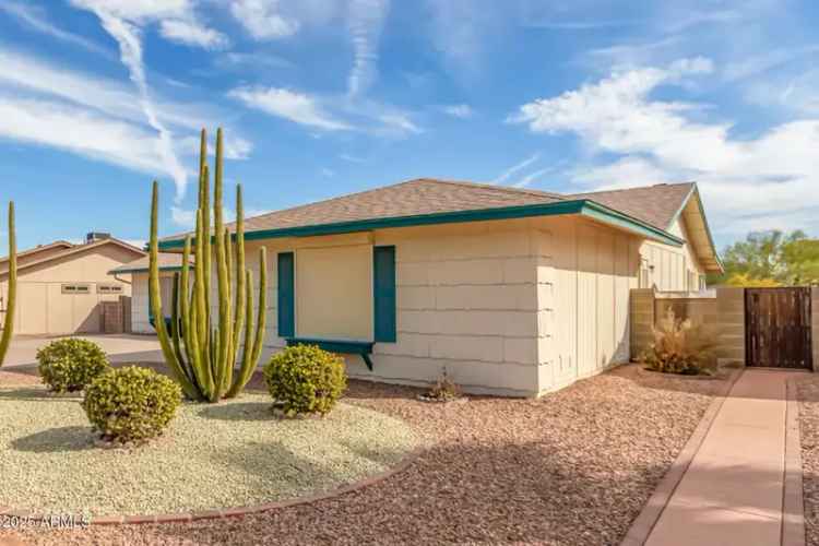 Rent 3 Bedroom House in Ahwatukee with Community Amenities