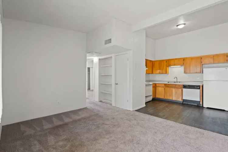 Rent Apartments at Regency Square in Yuma Arizona with Great Amenities