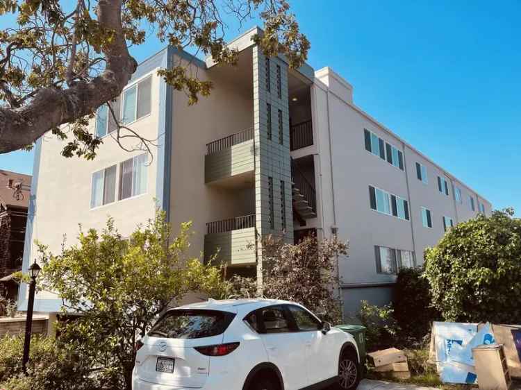 Rent Apartments in Berkeley with Parking and Nearby Amenities