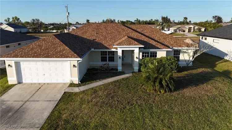 House For Sale in 203, Northwest 13th Street, Cape Coral, Florida