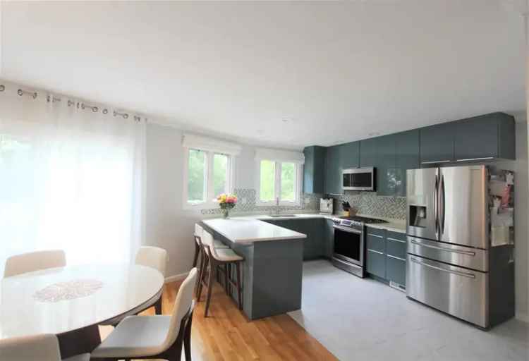 Rent Contemporary Townhouse Near Watertown Square with Private Backyard