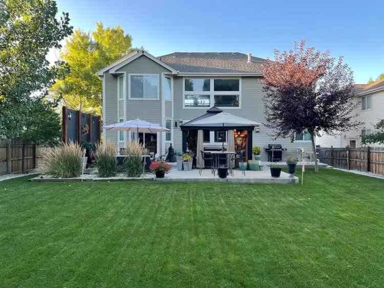 Rent a Furnished House with 4 Bedrooms in Johnstown Colorado