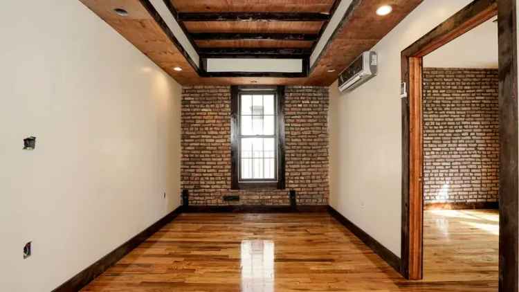 Rent Apartment Unit 4 Beds 2 Baths in Charming Bushwick Location