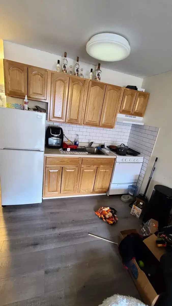 Rent Apartment Unit First Floor with New Renovations and Great Commuter Access