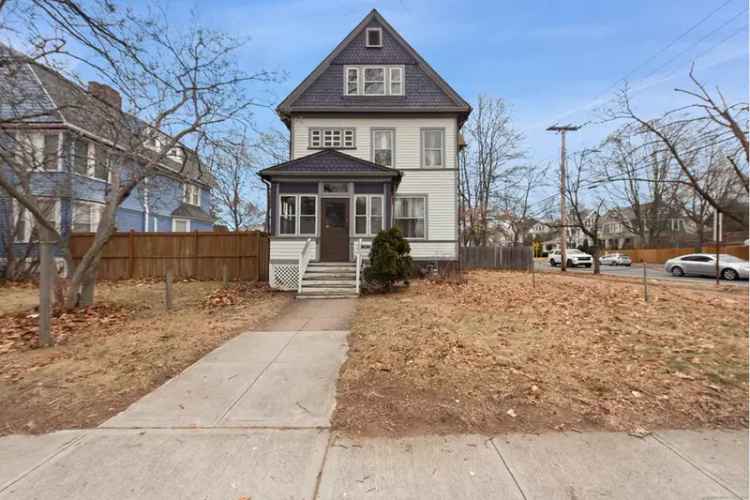 Rent historic 5 bedroom home in New Haven with modern amenities