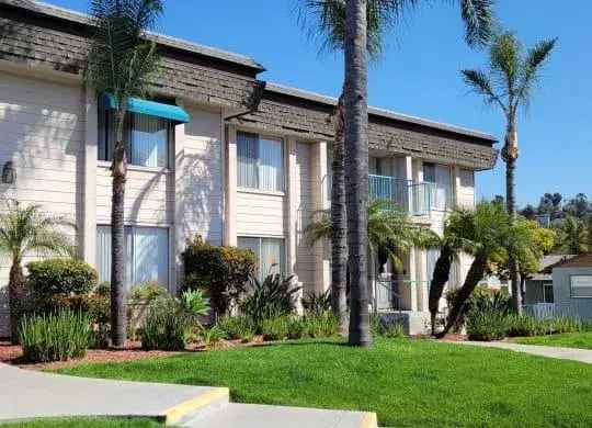 Rent Apartments in La Mesa with Pool and Spa Access