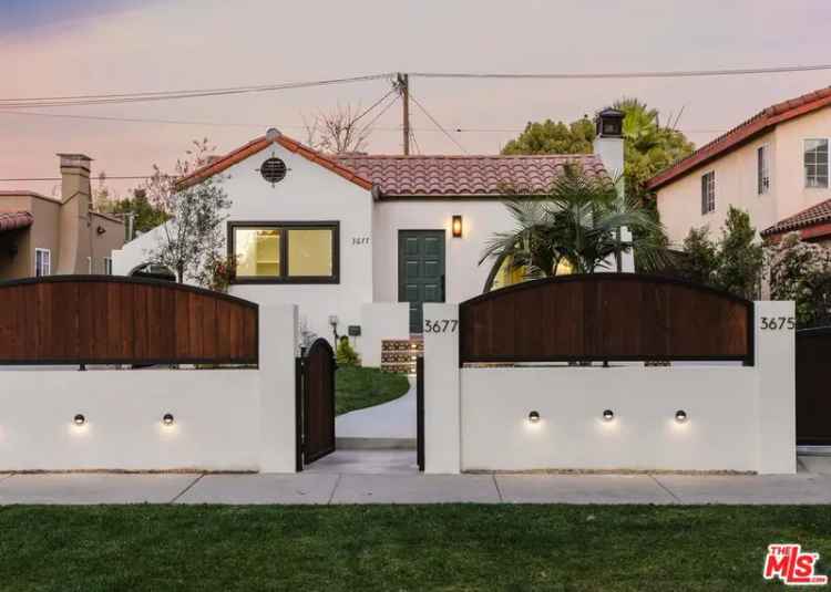 House For Sale in 3677, Edenhurst Avenue, Los Angeles, California