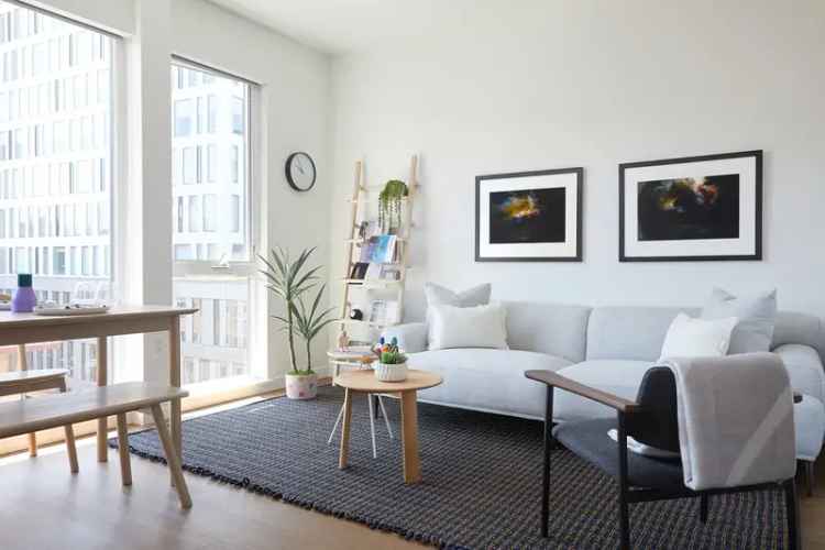 Rent Apartments in South Lake Union with Studio and One Bedroom Options