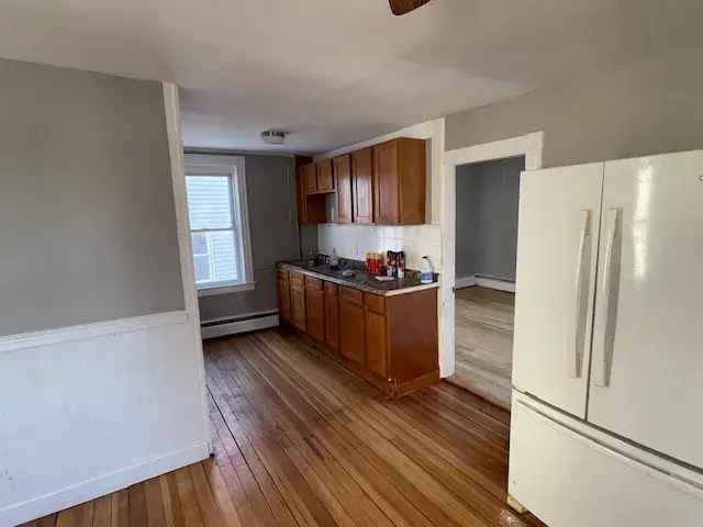 Rent 3 Bedroom Apartment in Providence with Yard and Modern Amenities