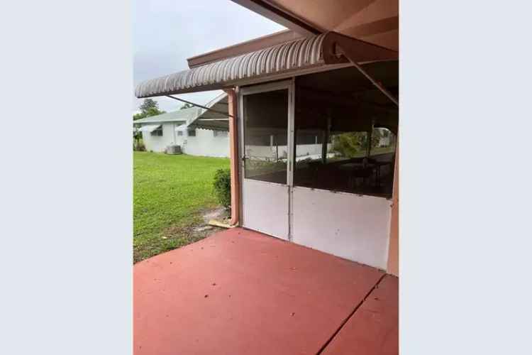 House For Sale in Delray Beach, Florida