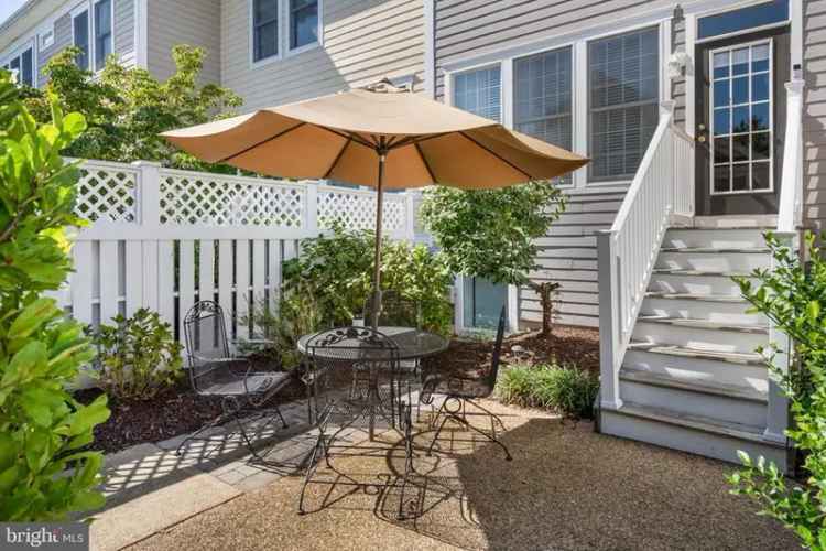 House For Sale in 13, Village Green Drive, Ocean View, Delaware