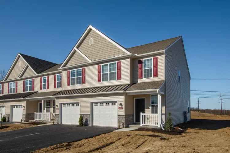 Rent Townhouse in Chatham Glenn with Modern Amenities and Great Location