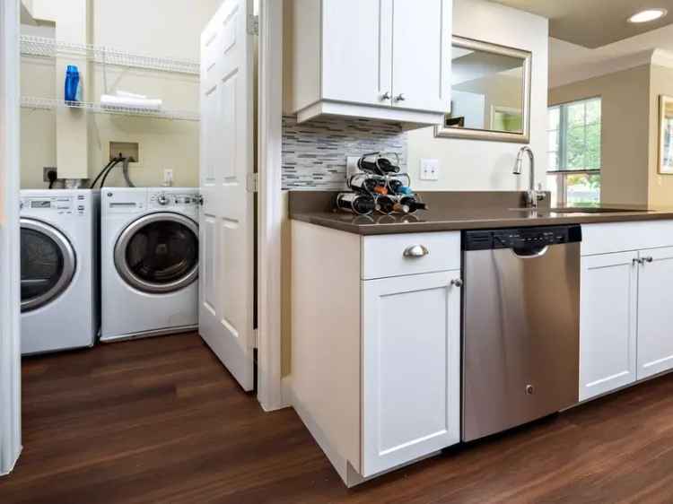 Rent Waltham Apartments with Modern Amenities and Convenience