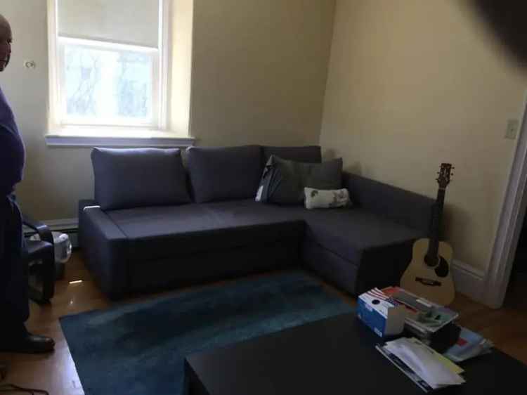 Rent Apartment in Classic Townhouse Near Greenline and MIT