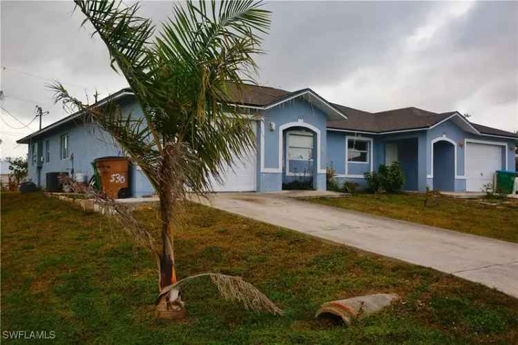 House For Sale in Cape Coral, Florida