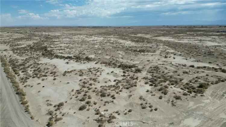 Land For Sale in Rosamond, California