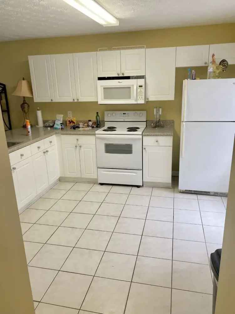 Rent 3 Bedroom Apartment near Shug Jordan Parkway with Great Amenities