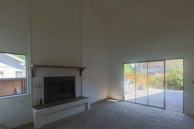 Rent Large 5 Bedroom Home with Modern Features Near Downtown SLO