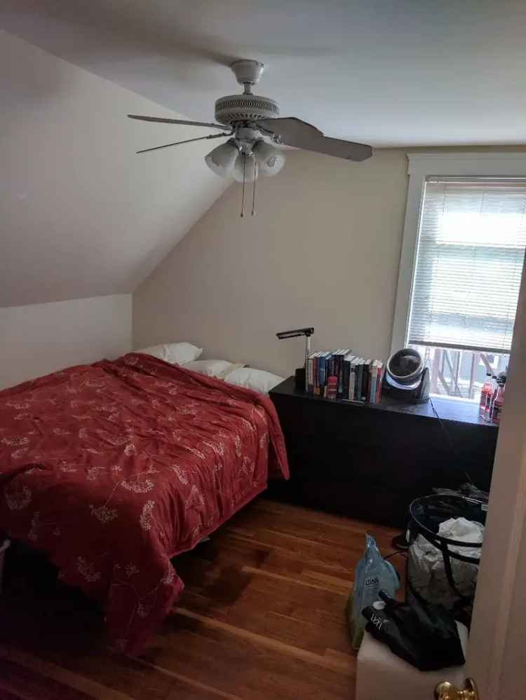 One Bedroom Apartment for Rent Near Harvard University and Porter Square