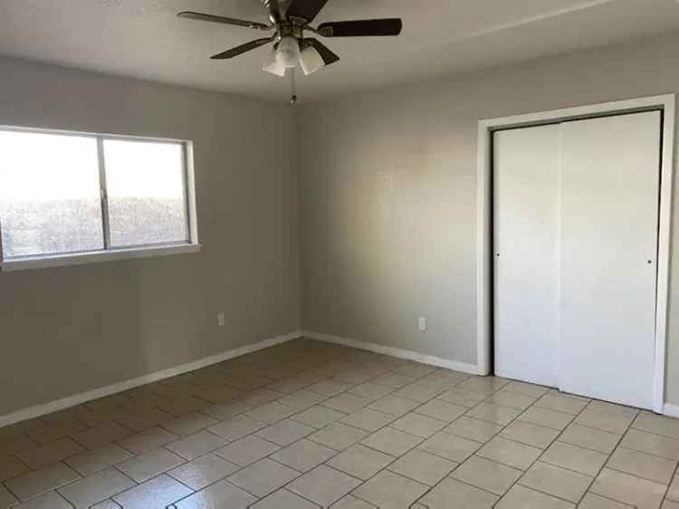 Rent Apartment Unit 2 Bedrooms 1 Bath in Family Friendly Neighborhood