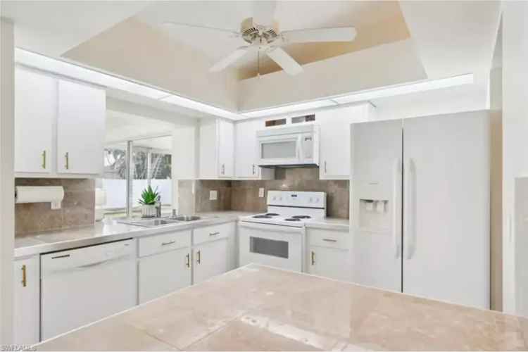 House For Sale in 4021, Southwest 15th Place, Cape Coral, Florida