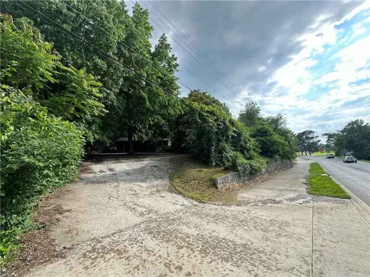 Land For Sale in 1835, East Mission Boulevard, Fayetteville, Arkansas