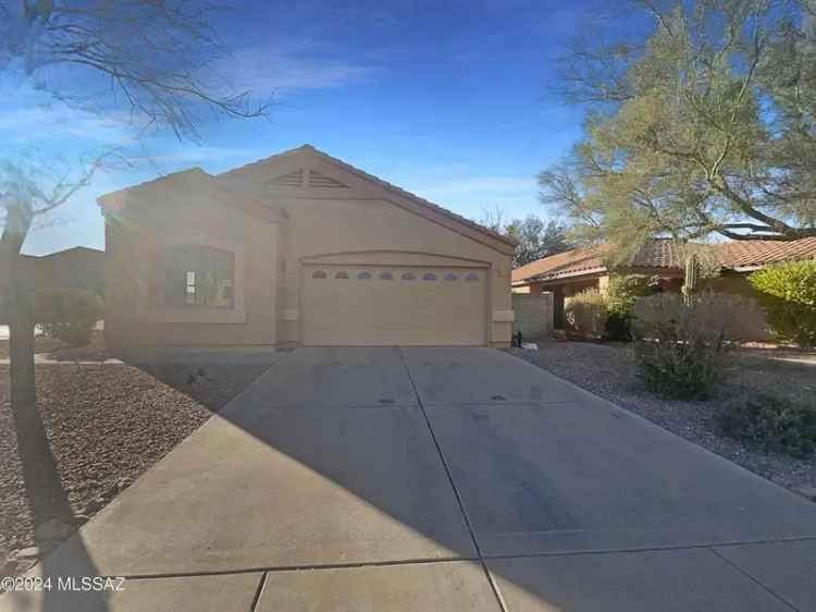 House For Sale in 7996, South Fenway Drive, Tucson, Arizona