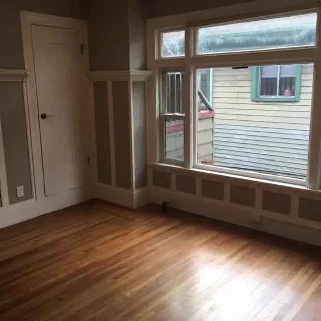 Rent Two Bedroom Apartment in Oakland with Modern Features