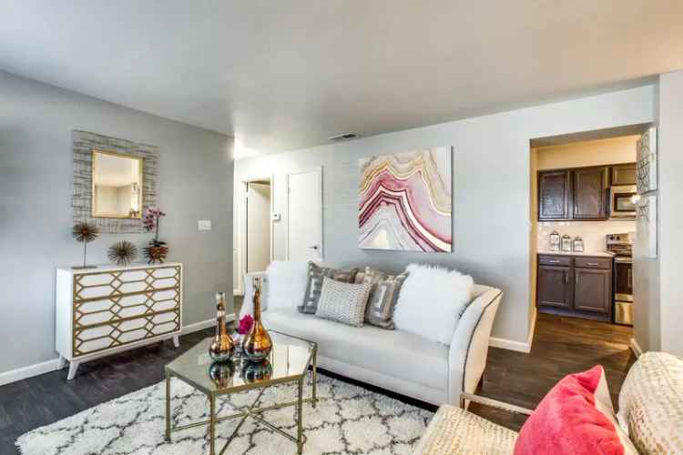 Rent Maxwell Apartments in Fort Worth with Easy Access to I-30 and 820