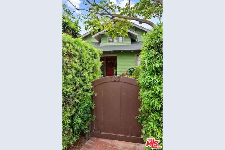 House For Sale in 720, Strand Street, Santa Monica, California