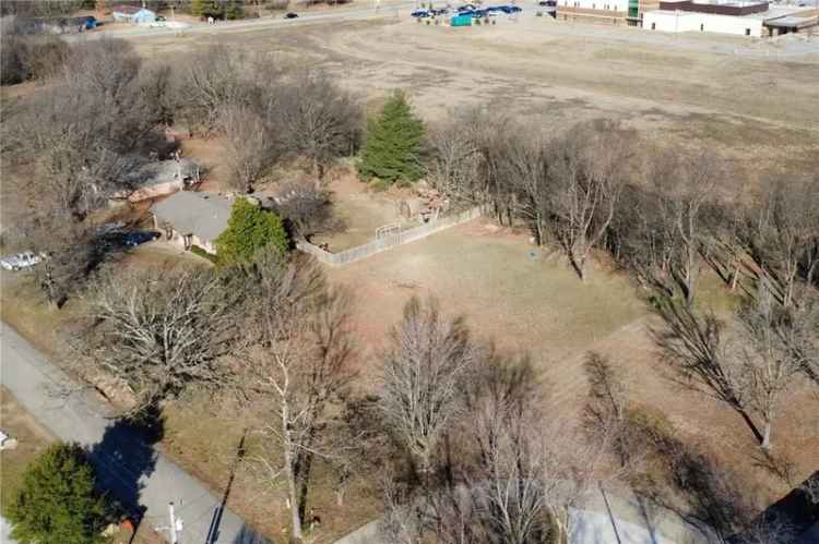 Land For Sale in 4568, West Seaton Drive, Springdale, Arkansas