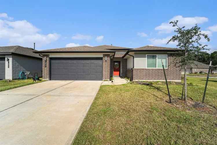 Buy Modern Home in Baytown with Excellent Schools and Parks