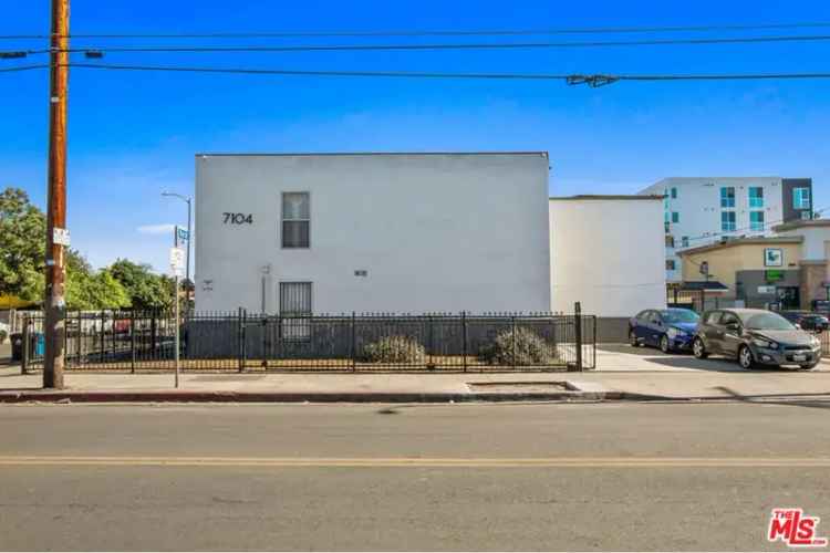 Investment Opportunity Buy Eight Unit Property in Los Angeles with Upgrades