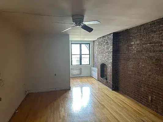 Rent Spacious Apartment 1 Bedroom Alcove Yorkville Manhattan