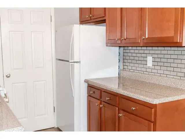 Rent Affordable Two Bedroom Townhomes in Middle River MD