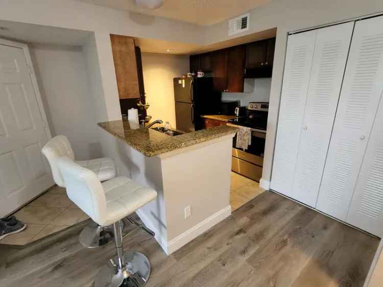 Rent Apartment Unit in Vila Medici with Amenities near Orlando