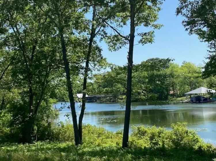 Waterfront lot for sale on Lake Athens with beautiful foliage