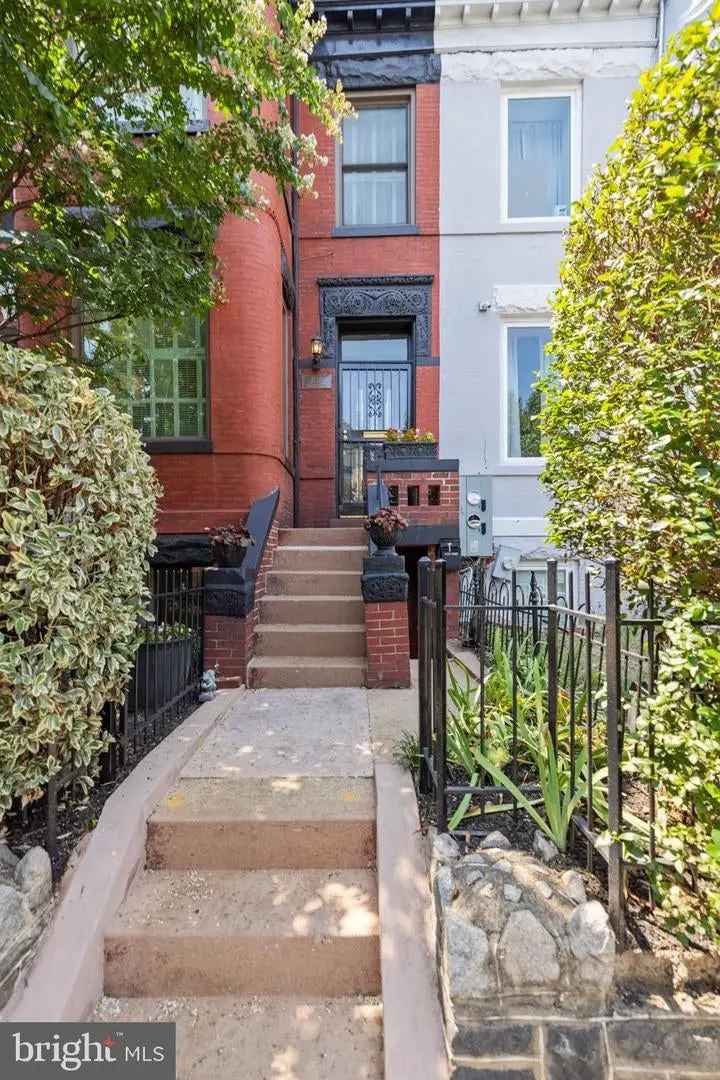 House For Sale in 1738, 1st Street Northwest, Washington, District of Columbia