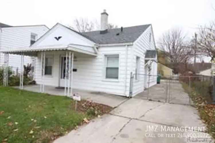 Rent Cozy House with Appliances in Ideal Location