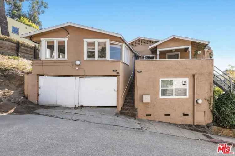 House For Sale in 2384, Loma Vista Place, Los Angeles, California